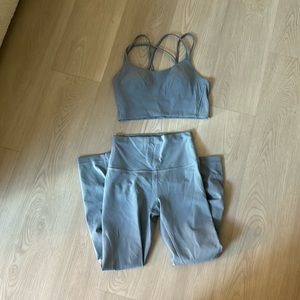 Lululemon Chambray blue like a cloud ribbed longline bra wunder under leggings M